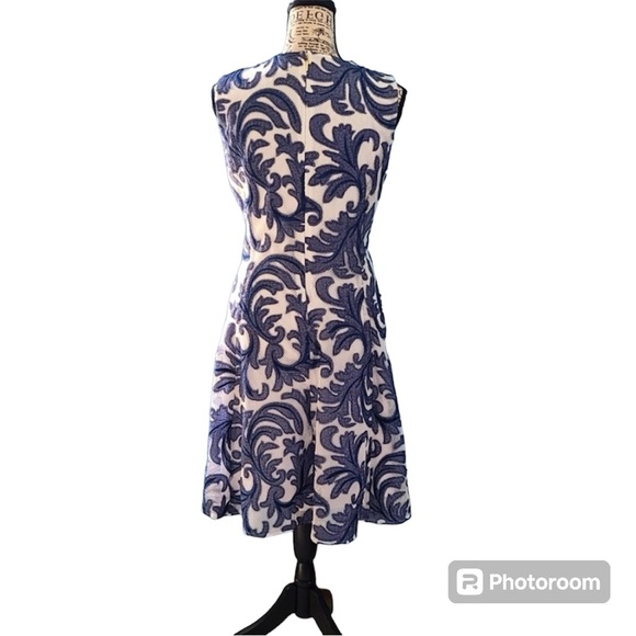 DKNY White and Blue Fit & Flare Dress Size 6 - Picture 2 of 5